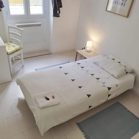 Private Room In Shared Apartment In The Center Of 尼斯 外观 照片